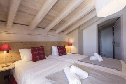 HAMEAU DE BARTHELEMY TYPO 11