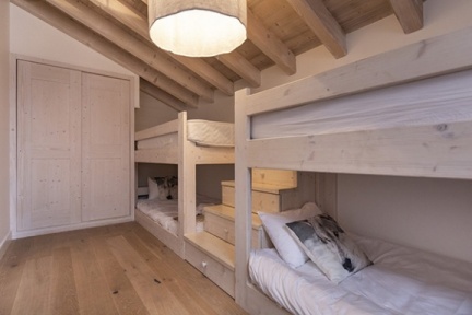 HAMEAU DE BARTHELEMY TYPO 12