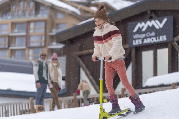 DEVANT ETABLISSEMENT-2024 MMV Val Thorens 023©INTERAVIEW