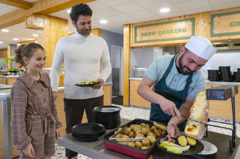 RACLETTE_2024_MMV_Val_Thorens_010©INTERAVIEW.jpg