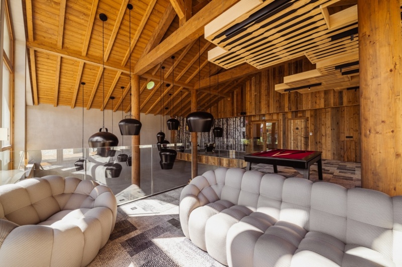 8653 20240806-megeve-2565-HDR 1656x1104