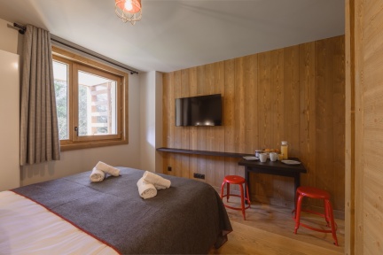 CHAMBRE KITCHENETTE MEGEVE MEGEVE -leclat-des-veriaz-studio-©andrewclifforth-2
