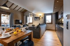 4p8-10cabine 37 Eclat Des Veriaz -Megeve©ManuReyboz