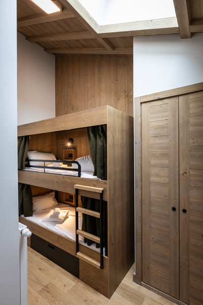 4p8-10cabine 61 Eclat Des Veriaz -Megeve©ManuReyboz