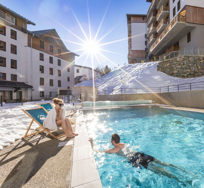 PISCINE 069-MMV LesClarines 2Alpes©ManuReyboz