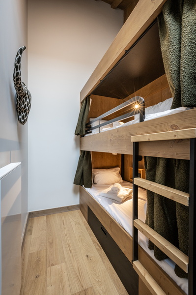 4p8-10cabine 63 Eclat Des Veriaz -Megeve©ManuReyboz