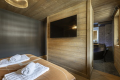 5P11 CABINE  TERRESENS 102-EclatDesVeriaz J101-Megeve©ManuReyboz