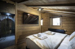 5P11 CABINE  TERRESENS 118-EclatDesVeriaz J101-Megeve©ManuReyboz