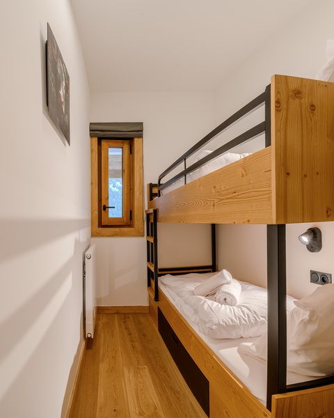 2P4-6 CABINE  A11 TERRESENS ETOILE-DE-LA-VANOISE-DNZ 1534-champagny©AndrewClifforth