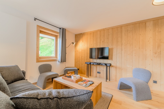 3P6-8 CABINE A71 TERRESENS ETOILE-DE-LA-VANOISE-DNZ 1227-champagny 3P6©AndrewClifforth