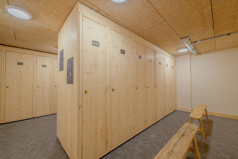 SKIROOM TERRESENS ETOILE-DE-LA-VANOISE-DNZ 0854-champagny-HDR©AndrewClifforth-2