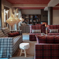 MMV 97 CLE-DES-CIMES E GL 1 ETABLISSEMENT 1-50 SALON LOUNGE h18 ©Jennifer Accampi