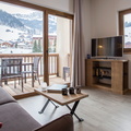 MMV 97 CLE-DES-CIMES H HE 3P6-FAMILLE 1-6 031-H19 ©ManuReyboz
